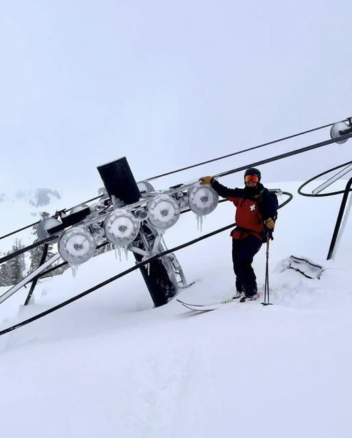 snow-ski-lift-bear-valley-california-march-2023