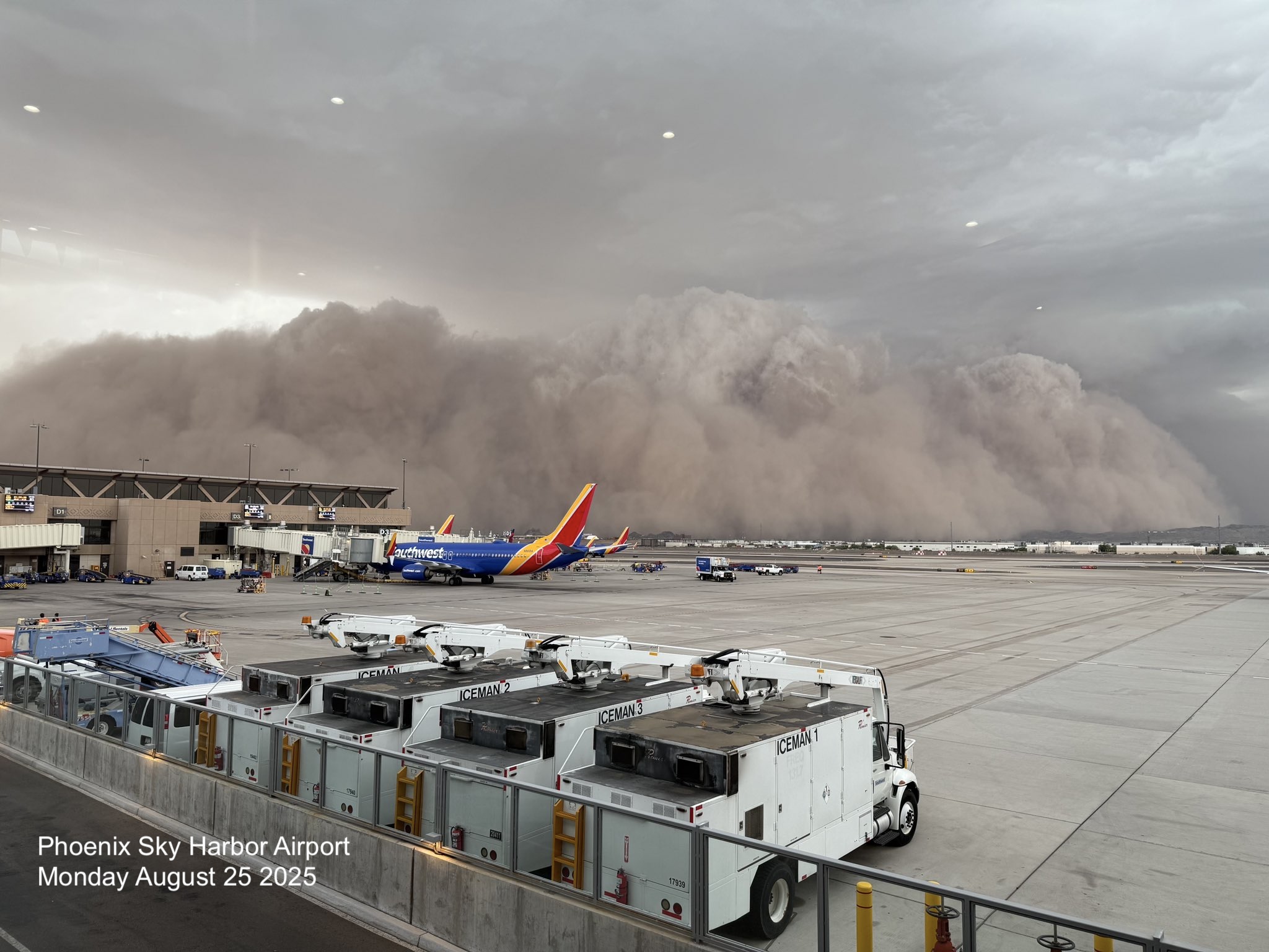 Dust Storm Phoenix Monday August 25